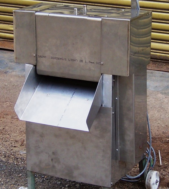 32360Coconut Deshelling Machine