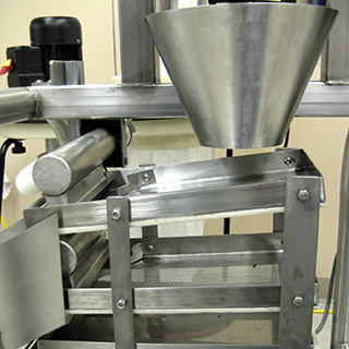 30472Cacao Cucina – Nib Grinder